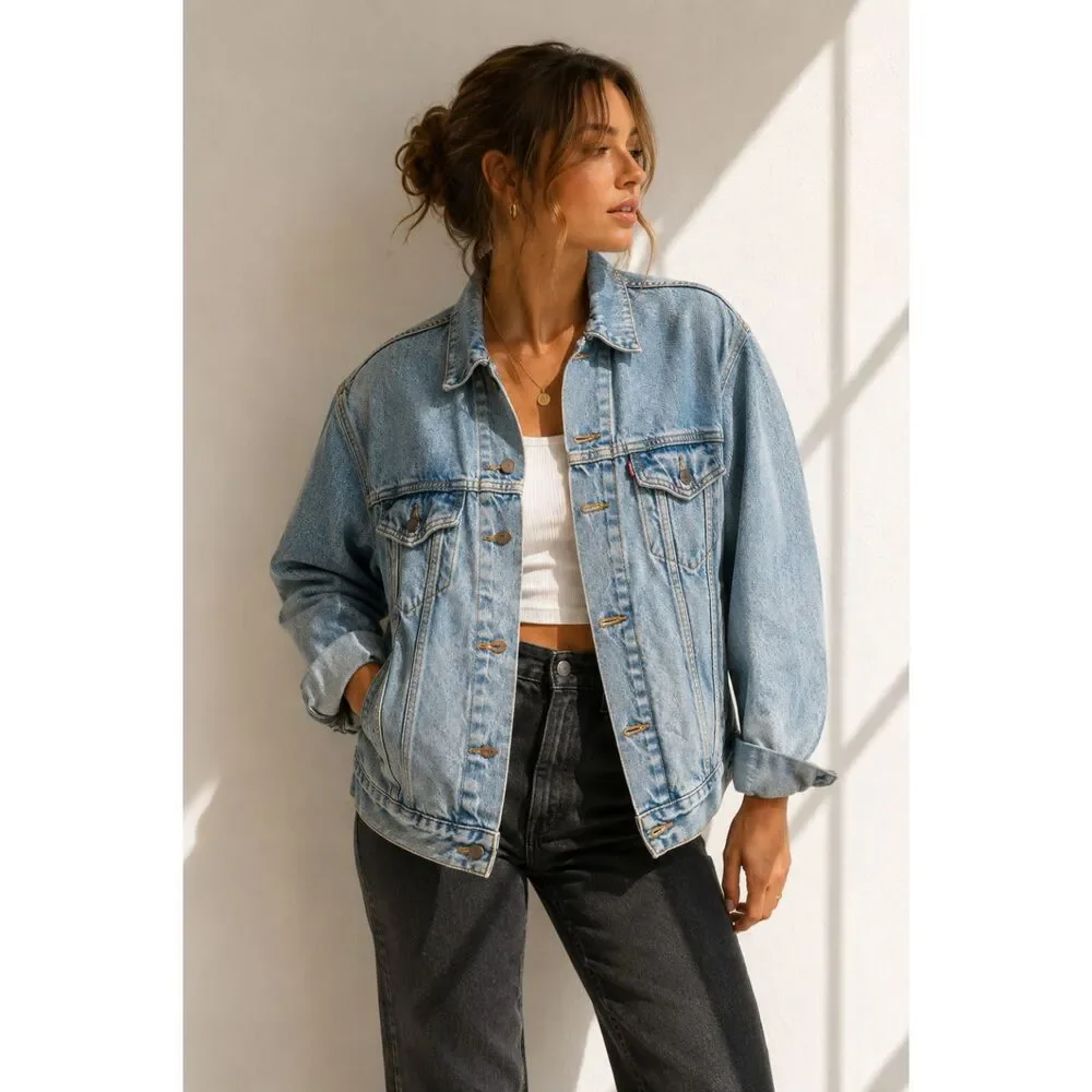 Vintage Levi’s Authentic Blue Denim Trucker Jacket Size L 100% Cotton 90s